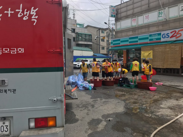 이동빨래방차량 무료세탁지원사업 외부가동 실시_03